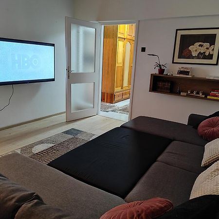 Spacious And Modern Apartment In Town Center Konjic Extérieur photo